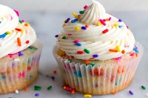 Aprenda a fazer cupcake: Receita rápida e fácil