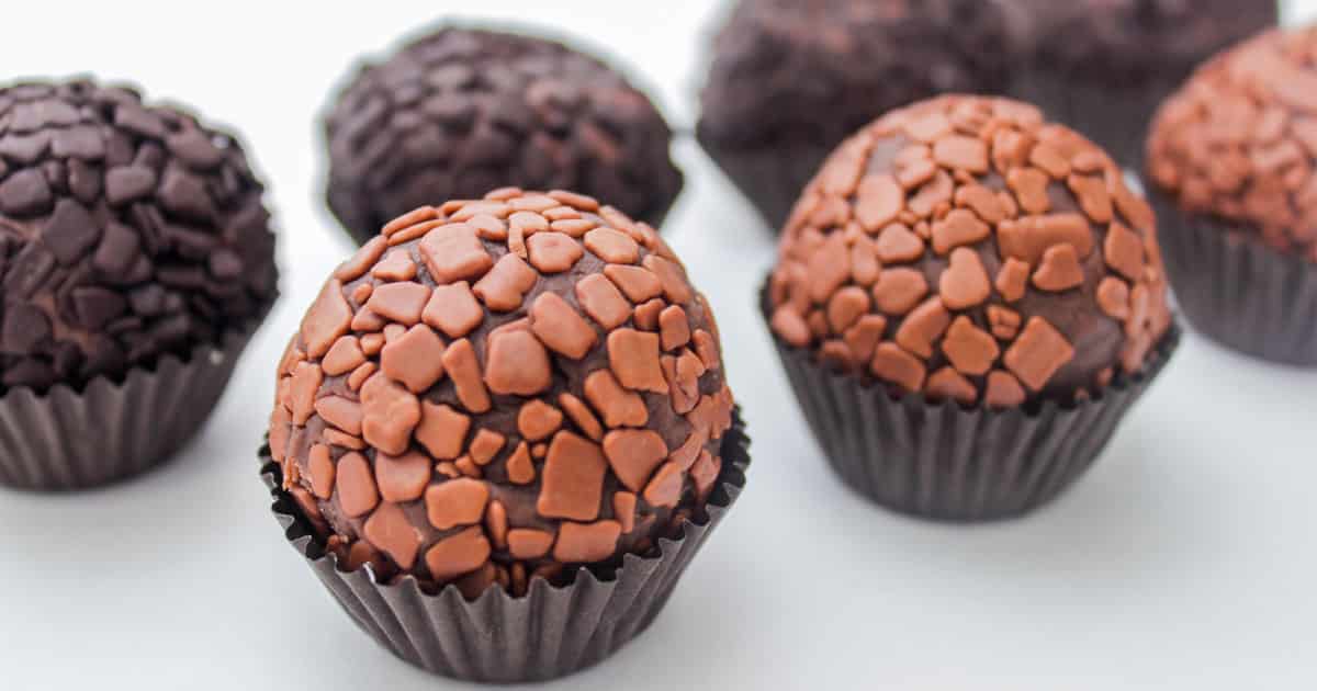 Brigadeiro Gourmet - Receitas Verdadeiras, Dicas, T\u00e9cnicas.
