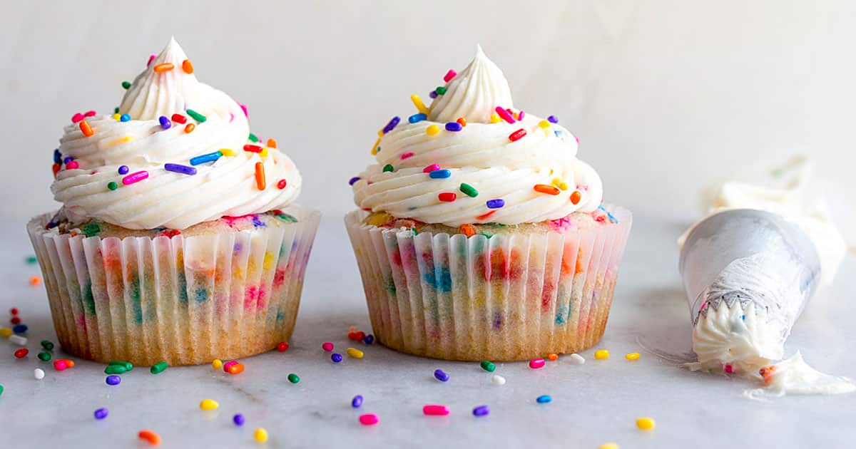 Aprenda a fazer cupcake: Receita rápida, fácil e simples!