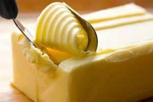 Qual a diferença entre margarina e manteiga