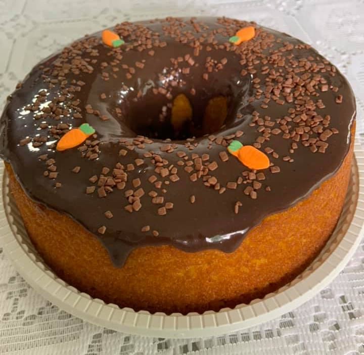 bolo cenoura com chocolate