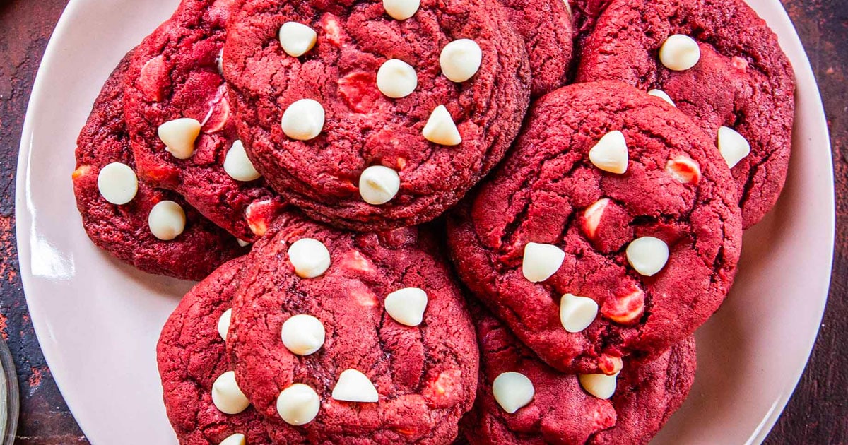 crumbl cookies red velvet