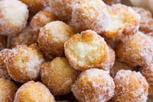 Receita de Bolinho de Chuva – Simples e Rápida