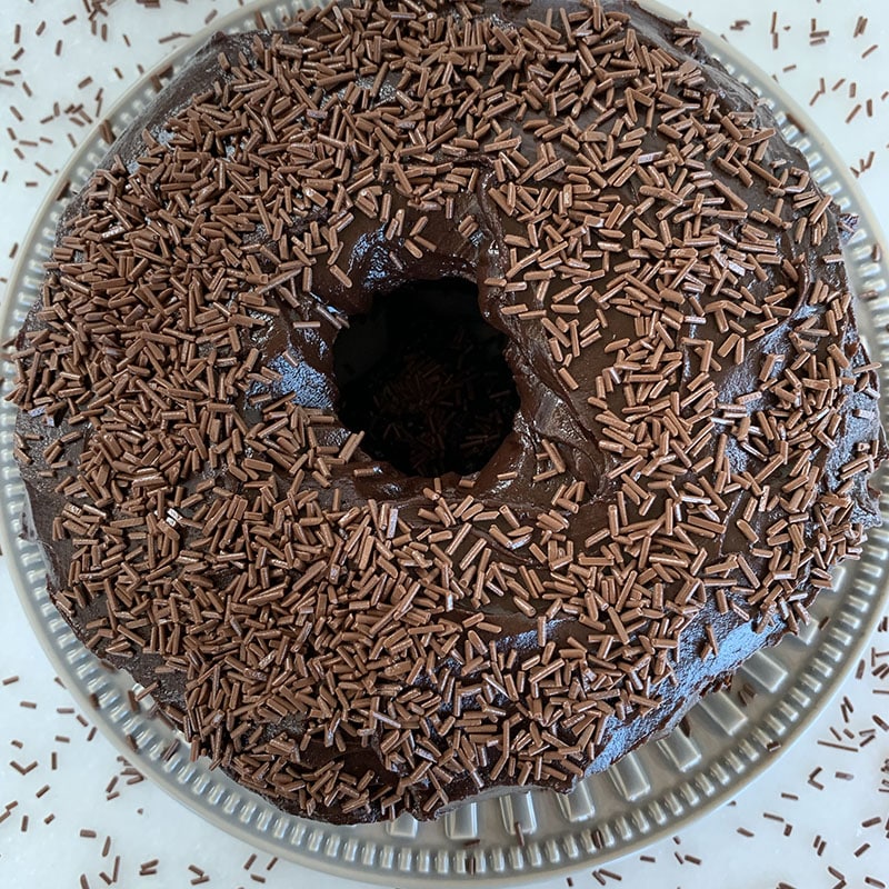 BOLO DE CHOCOLATE RÁPIDO E FÁCIL