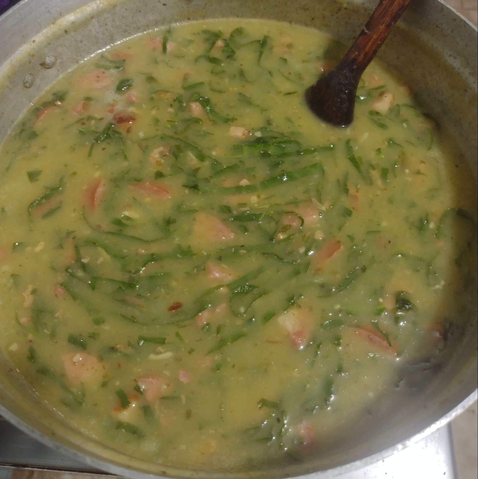 caldo verde com bacon