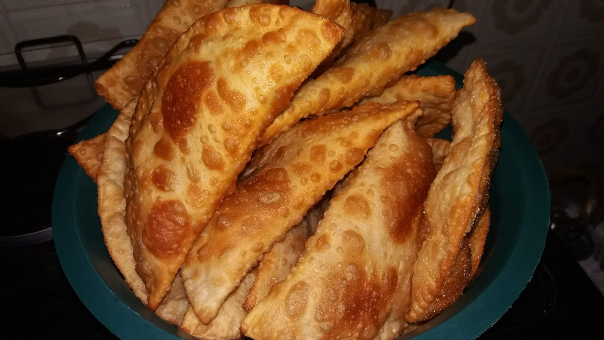 pastel feira queijo