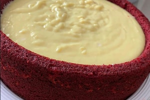 Bolo piscina Red Velvet