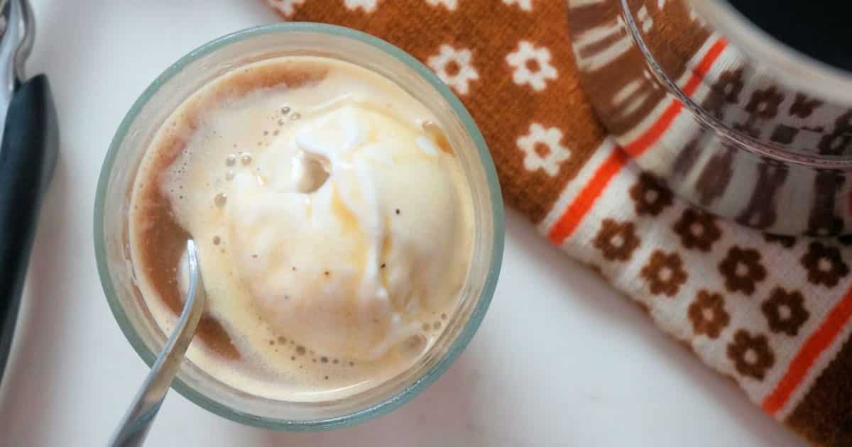 sorvete com cafe affogato