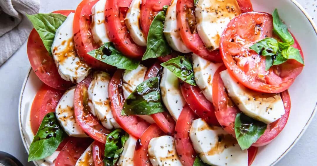 Salada Caprese Receita Tradicional, Super Fácil de fazer!