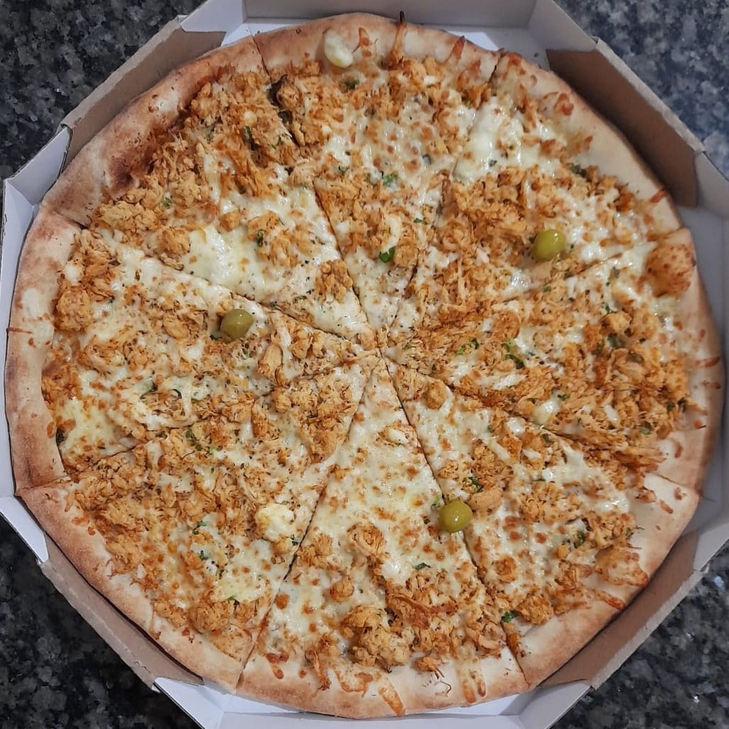 pizza frango com queijo