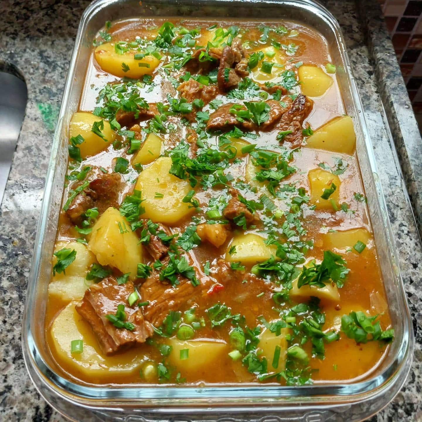 carne cozida com batatas